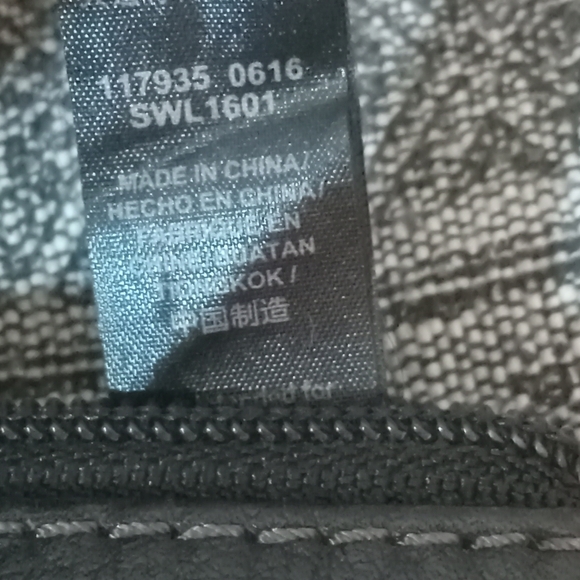 Ladies FOSSIL Logan Flap Clutch - Picture 8 of 11